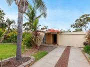 Rental! 3 BR 4 Fotherham Street, BLAKEVIEW, SA 5114...