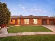 For Rent! 3 BR 4 Stephen Court, Wodonga, VIC 3690