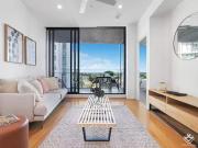 Just in! 41002/1033 Ann Street, Newstead Apartment for...