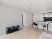 Charming 4102/228 La Trobe Street, MELBOURNE Apartment...