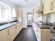 Deal! 4 bedroom detached house for rent in Farm Road, BS22