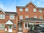 Rental! 4 bedroom terraced house for rent in Montague...