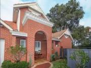 Cheap 4 BR 4A Nelson Rd, Camberwell VIC 3124 Townhouse...