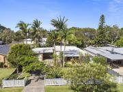 Cozy 4 BR 60 Sixteenth Avenue, Sawtell, NSW 2452