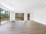 Cheap 5/17 Huth Street, Labrador, QLD 4215