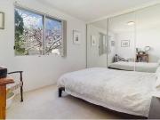 Cozy 5/42 West Street, North Sydney Apartment for rent...