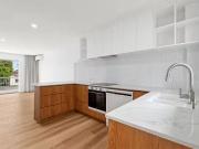 Unique 5/43 Arthur Street, Mermaid Beach, QLD 4218