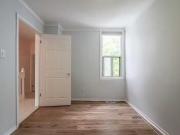 For Rent! 58737074 880 Dundas Street East