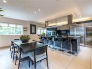 Charming 5 bedroom property to let in Green Lane,...