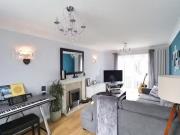 Cheap 5 bedroom terraced house for rent in Mary Ruck...