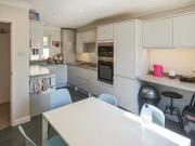 Deal! 5 bedroom terraced house for rent in Sturton...