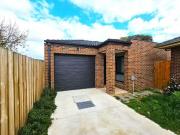 New 5a Esinteraction Drive, Melton VIC 3337