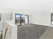 Cheap 65B Thornton Drive, Penrith Apartment for rent...