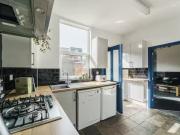 Nice 6 BA 6 bedroom terraced house for rent in Centaur...