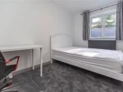 Charming 6 bedroom semi detached house for rent in...