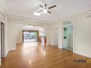 Nice 7 Longlands Street, East Brisbane, QLD 4169
