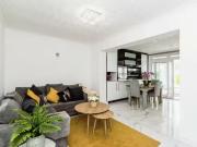 For Rent! 8 bedroom semi detached house for rent in Pool...