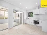 Charming 8a Franklin Place, CARLINGFORD Apartment for... Charming 8a Franklin Place, CARLINGFORD Apartment for...