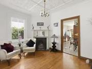 Cozy 9 Park Street, Erskineville, NSW 2043