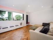 Rental! Detached house to rent in The South Glade,...