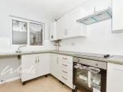 Cheap End terrace house to rent in Canterbury Road,...