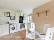 Cheap Flat to rent in Blackburn Way, Hounslow TW4