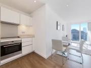 Nice Flat to rent in Caspian Wharf, Voysey Square,...