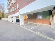 Unique Flat to rent in Fairview Court, Linksway, Hendon NW4