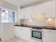 Cozy Flat to rent in Fulham Road, South Kensington SW3