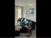 Cozy Flat to rent in Henry Strong Road, Harrow HA1