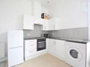 Charming Flat to rent in Kilburn High Road, Kilburn,...