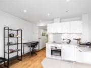 Charming Flat to rent in Lanson Building, 348 Queenstown...