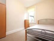 Unique Flat to rent in Mount Park Road, Ealing Broadway,...
