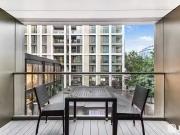 For Rent! Flat to rent in Palmer Road, London SW11