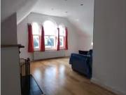 Charming Flat to rent in Parkhurst Road, London N11