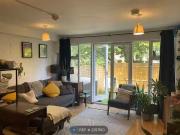 Rental! Flat to rent in Ridley Road, London E8