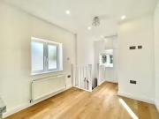 Nice Flat to rent in Warwick Road, New Barnet, Barnet EN5