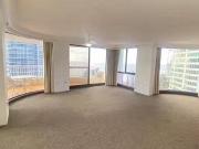 Deal! ID:21159938/30 Laybird Street, Surfers Paradise,...