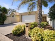 Unique option in fantastic Sunnyside location!