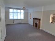 Rental! Property to rent in Hartsbourne Road, Bushey...