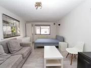 Deal! Studio apartment for rent in Richmond Road, Roath,...