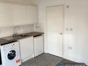 Nice Studio flat for rent in Tregonwell Road,...