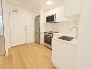 New Studio unit 00C2 160 Huron Street