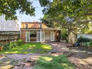 Unique terrace backing directly onto Sydney Park