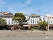Unique two bedroom with sunbathed patio