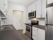 Unit 0402 470 Wellington St. N