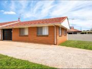Unit 1/24A Grey Street, South Toowoomba, Qld 4350 Unit 1/24A Grey Street, South Toowoomba, Qld 4350