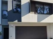 UNIT 12,1 Flametree Circuit, Arundel, QLD 4214