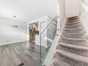 Unit 17 195 Manora Place NE