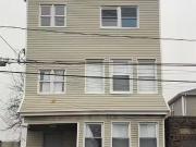 Unit 2 71 W Runyon St